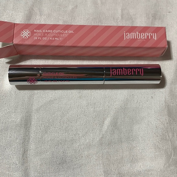Pack of 2 NWT Jamberry Nail Care Cuticle Oil Pen in original packaging - Picture 4 of 4